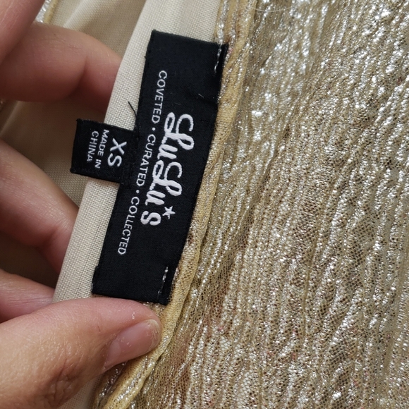 Lulus Dress gold fabric - Picture 13 of 13